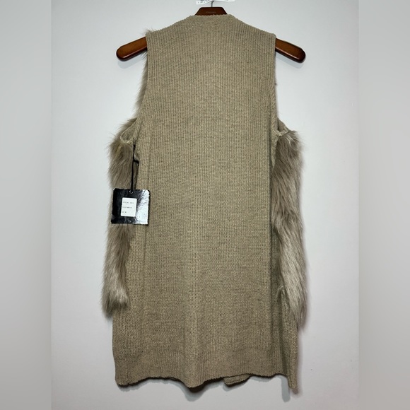 Cliche Faux Fur Sweater Vest Size Medium Color Tan - Picture 2 of 7